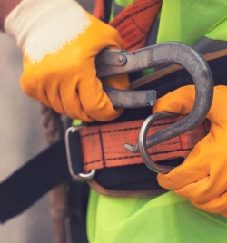 Fall Protection Systems; full harness type safety belt