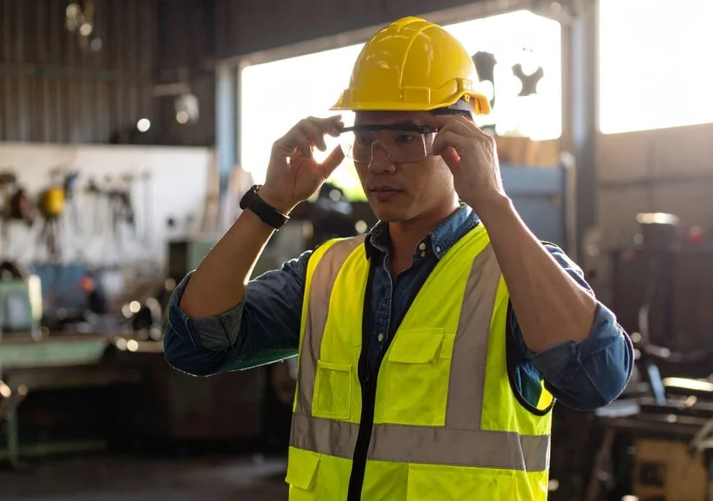 The Role of Personal Protective Equipment in Workplace Safety